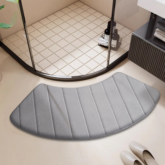 Curved Flannel Bath Mat in Grey